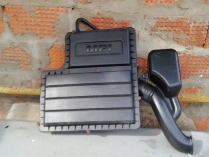 Корпус воздушного фильтра Polo Rapid