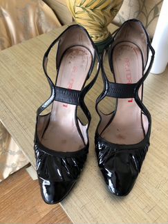 Туфли черные лаковые Bruno Frisoni