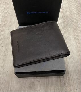 Мужское кожаное портмоне Piquadro Black Square