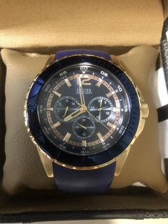 Часы Guess