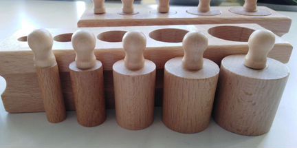 Цилиндры (гирьки, бочонки) по методике Монтессори