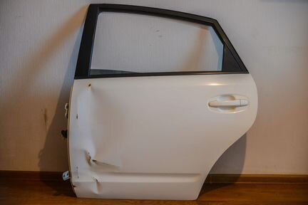 Prius 20 дверь левая с стеклом задняя