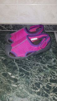 Сандали Crocs