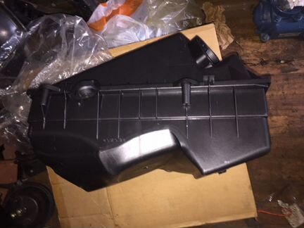 Корпус воздушного фильтра.1J0129607AC VAG новый