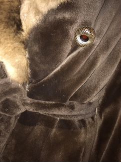 Шуба норковая с капюшоном из соболя