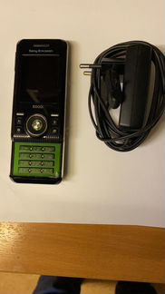 Кнопочный телефон sony эриксон