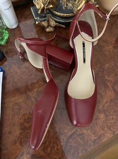 Кожаные туфли Zara 40