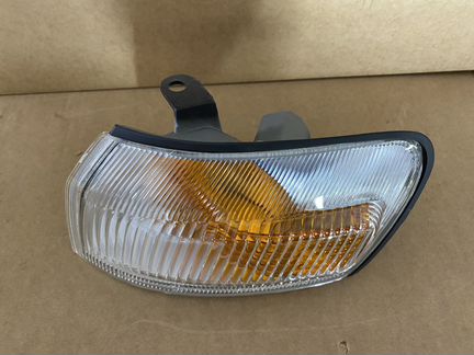 Поворотники Тойота Королла Е11 новый