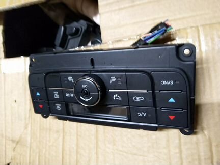 Блок управления климатом Jeep Grand Cherokee 4 WK2