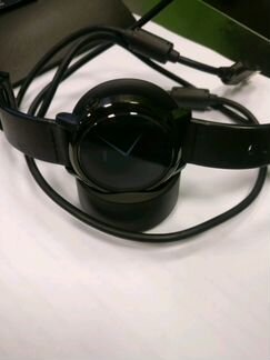 Смарт-часы Motorola Moto 360