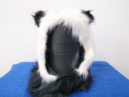 Молодежная шапка-шарф из искусственного меха