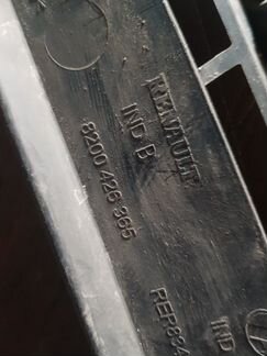 Рено мастер решетка радиатора 8200426365