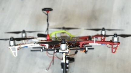 Грузовой квадрокоптер dji (гексакоптер)