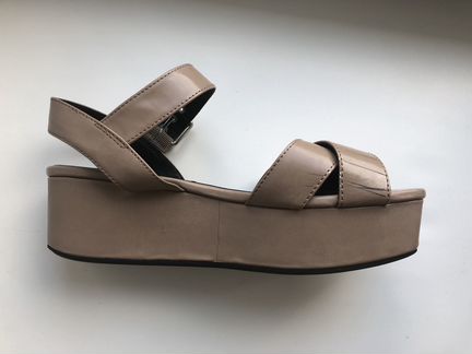 Босоножки 38 размер Bimba y Lola