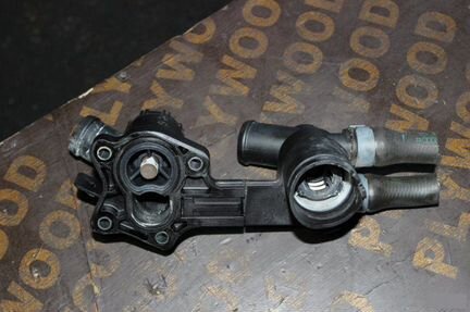 Корпус термостата,термостат Audi A3