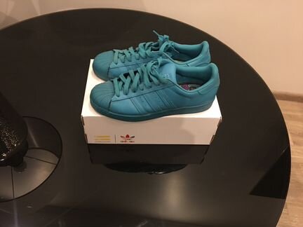 Лимитированные кеды Adidas by Pharrell Williams