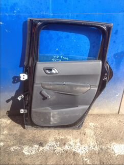 Задняя правая дверь Пежо 3008
