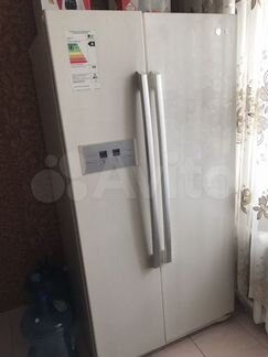 Холодильник LG.Side by Side