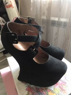 Босоножки Jeffrey Campbell