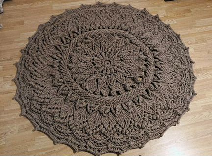 Ковер, диаметр 1м 80 см.Ручная работа