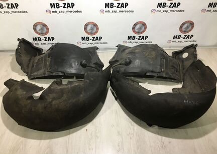 Подкрылок Mercedes W203