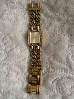 Часы Guess