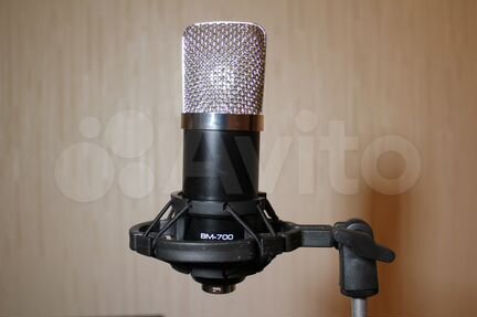 Студийный Микрофон BM-700. Конденсаторный