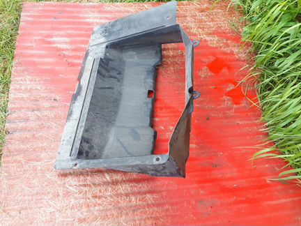 Бмв 3 Е30 дефлектор радиатора охлаждения