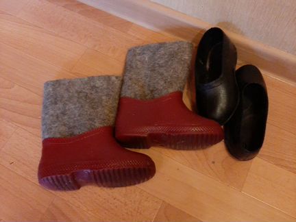 Валенки+2 пары галош