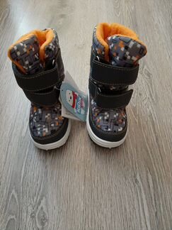 Ботинки размер 23