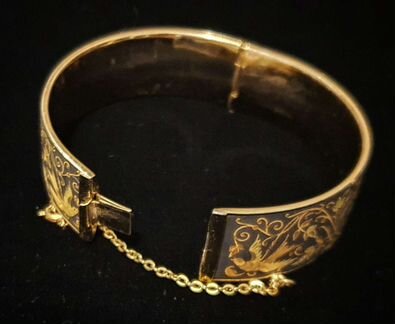 Браслет из толедского золота, Испания