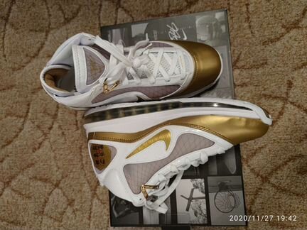 Nike LeBron 7 