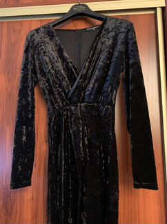 Черное бархатное платье 42-44