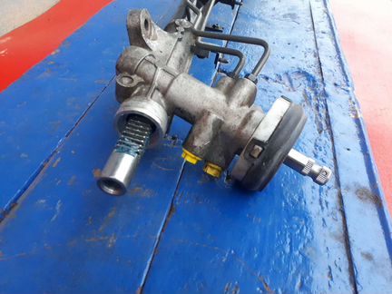 Хендай солярис рулевая рейка 2010года