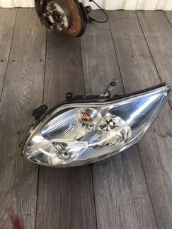 Фара левая Тойота Аурис Toyota Auris