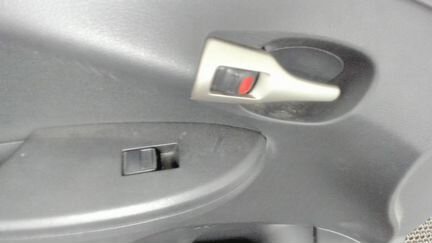Дверь боковая левая передняя Toyota Corolla E15, 2