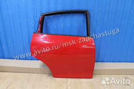 Дверь правая задняя Seat Leon (1P1)