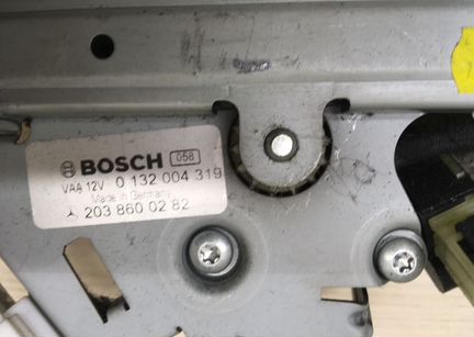 Механизм подачи ремня Mercedes W209