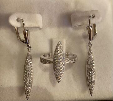 Комплект белое золото,бриллианты