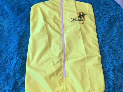 Новый чехол для костюмов