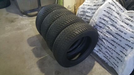 235 60 18 Michelin X-Ice North 2