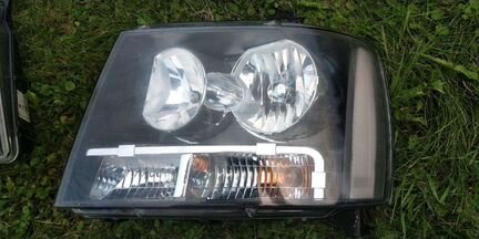 Фары передние Шевроле Тахо 900