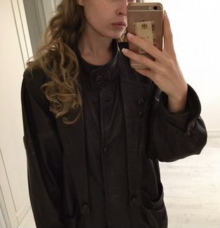 Кожаная куртка L