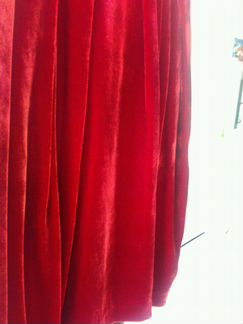 Платье бархатное