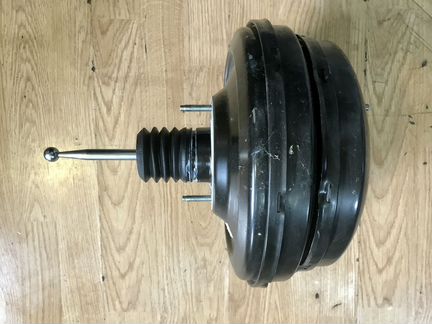 Вакуумный усилитель тормозов VW Touareg NF