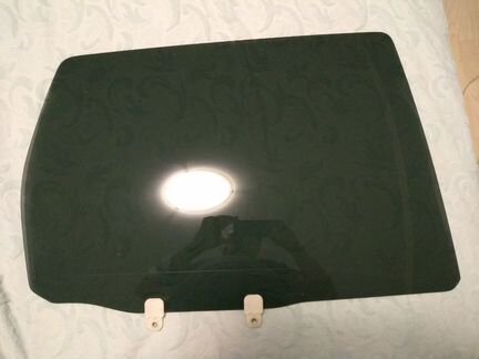 Стекло задней правой двери Mitsubishi Outlander XL