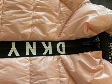 Куртка новая dkny sport оригинал S