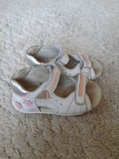 Босоножки /туфли/сандалии kapika 23р