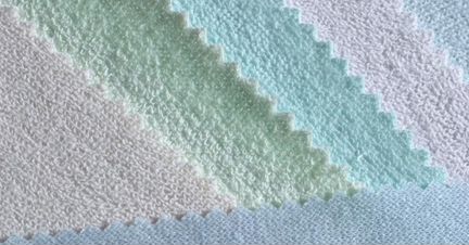 Детские непромокаемые простыни на резинке