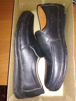 Продаю туфли мужские черные 43 размер